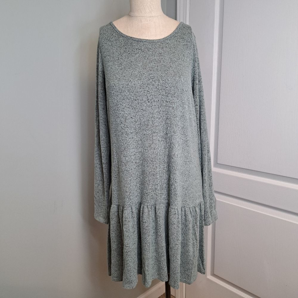Moa Moa Heathered Gray Knit Drop Waist Sweater Dress